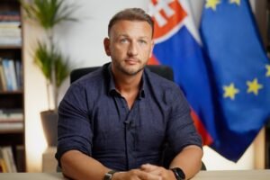 Matúš Šutaj Eštok: HLAS MÁ PRI KONSOLIDÁCII ČERVENÉ ČIARY
