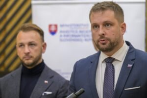 Leto bolo katastrofou pre stranu Hlas, zhodnotil politológ Spáč.