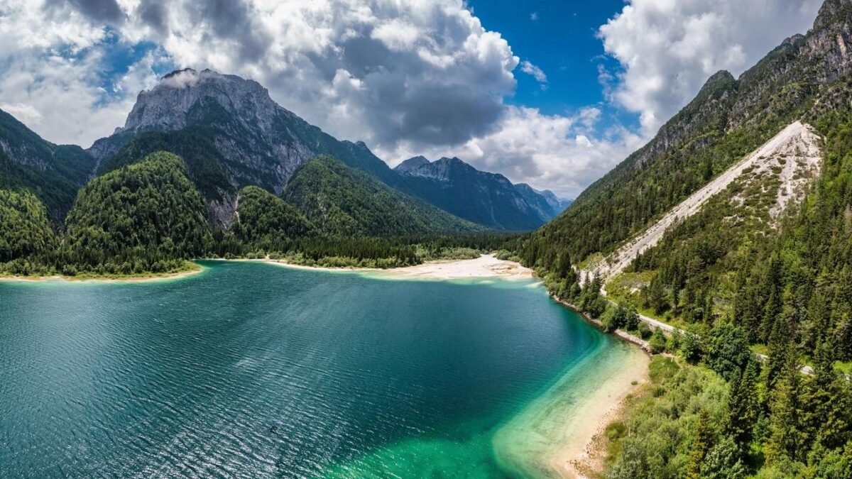 3 jazerá, 3 krajiny, 3 dni: Ideálny letný roadtrip, na ktorý rozhodne nezabudnete. Tá krása je neskutočná.