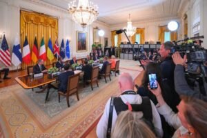 Trump a lídri EÚ predpokladajú ďalšie summity s Putinom.
