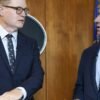 Nový šéf CDC nemá žiadne vzdelanie v medicíne a kedysi pomáhal Petrovi Thielovi ...