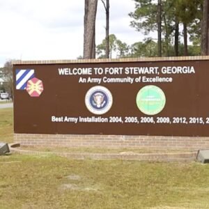 Na vojenskej základni v americkom štáte Georgia došlo k streľbe.