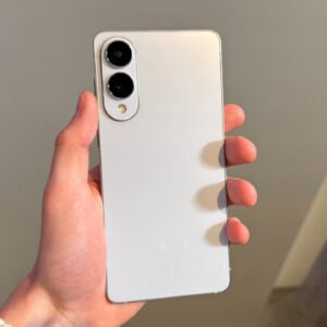 Batéria Samsung Galaxy S26 Edge: Vytúžené vylepšenie sa nekoná