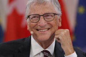Sheryl Sandbergová, Bill Gates a poprední svetoví riaditelia spoločností prisaha...