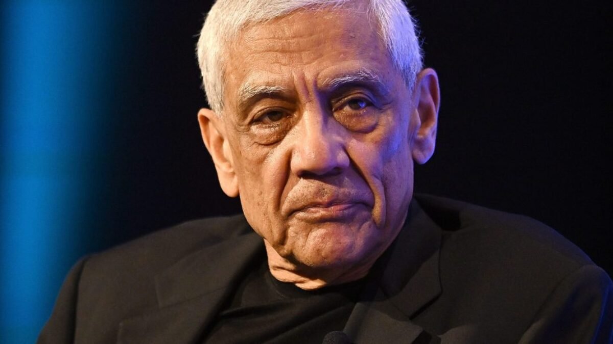 Legendárny investor Vinod Khosla radí generácii Z, aby investovali do tejto jednej zručnosti, pretože ChatGPT vás naučí všetko ostatné.