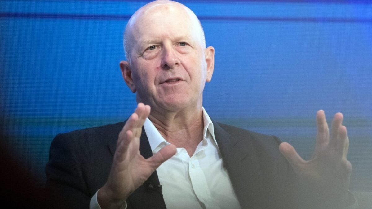 Goldman Sachs stupňuje výskum ciel, ktorý rozzúril Trumpa, a tvrdí, že priemerní Američania ponesú dve tretiny nákladov.