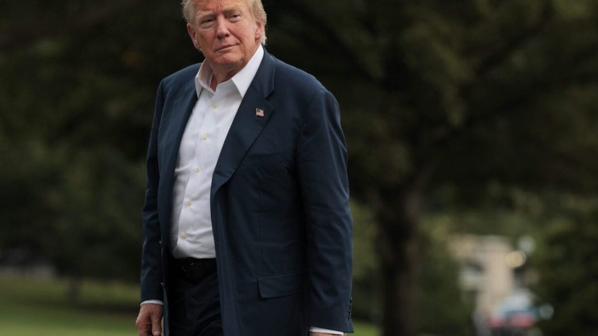 Trumpov útes alebo umenie dohody? Desiatky krajín čelia termínu ciel bez obchodných dohôd.
