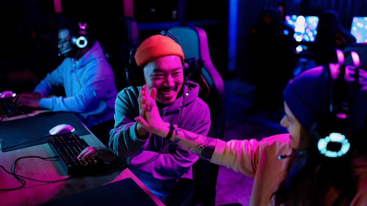 Hráči v ohrození: Podvodníci kradnú heslá a kryptomeny cez infikované cheaty a mody.