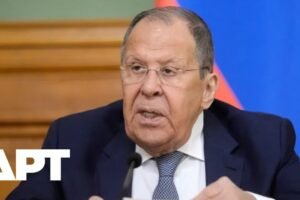 Lavrov: Putin je pripravený stretnúť sa so Zelenským, no spochybňuje jeho legiti...
