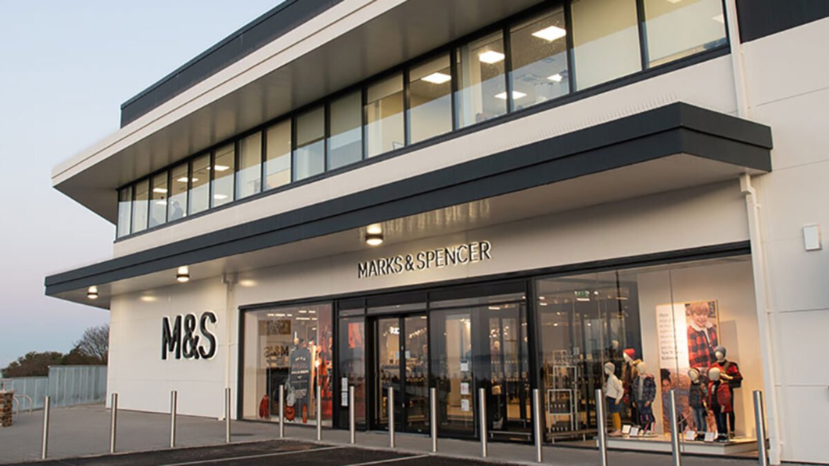Marks & Spencer: Služba Click & Collect je späť po kybernetickom útoku
