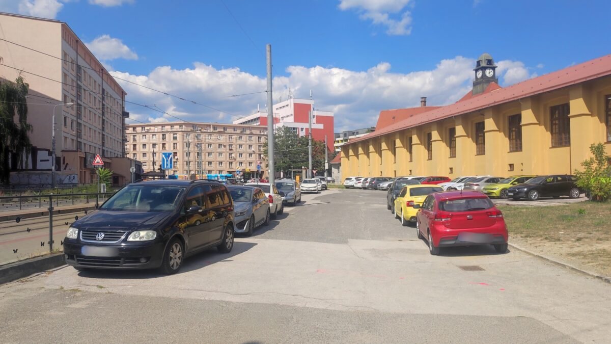 Mesto Košice: PARKOVISKO PRI STAREJ JAZDIARNI BUDE OD NEDELE UZAVRETÉ