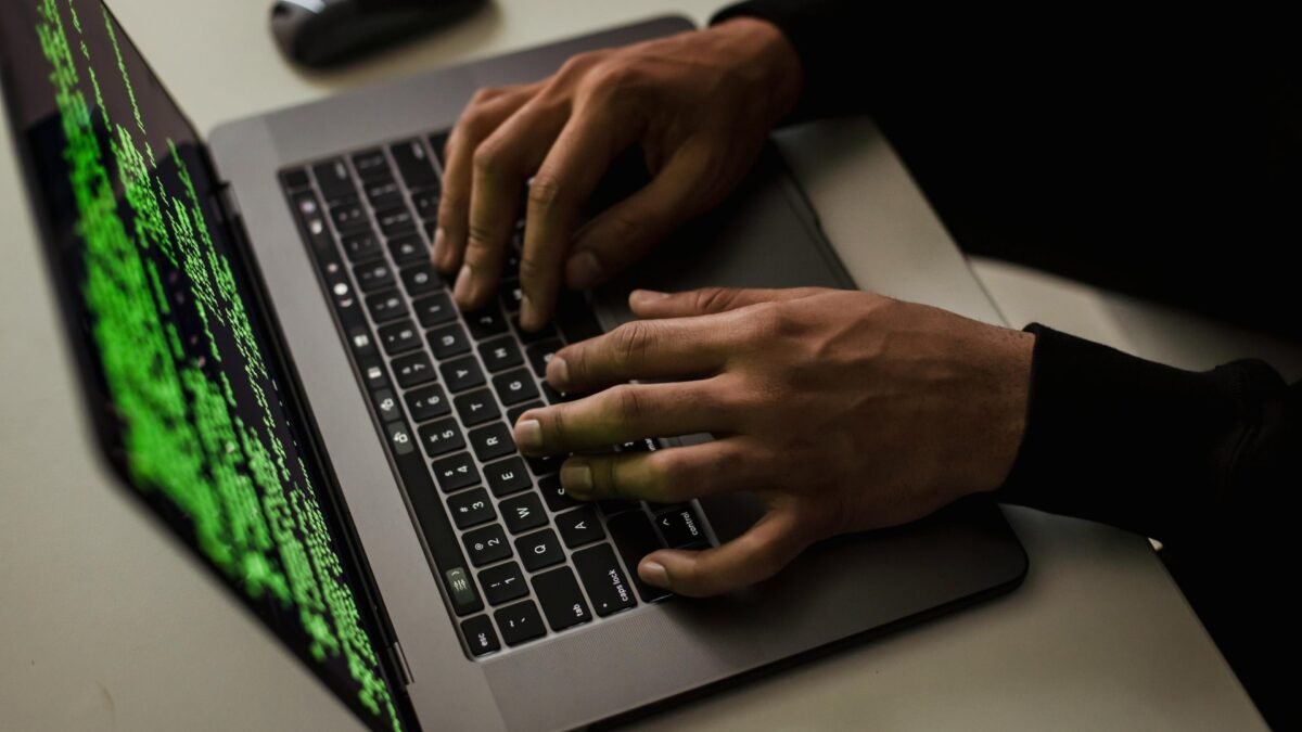 Nový linuxový malvér preniká do systémov a zamyká za sebou dvere.