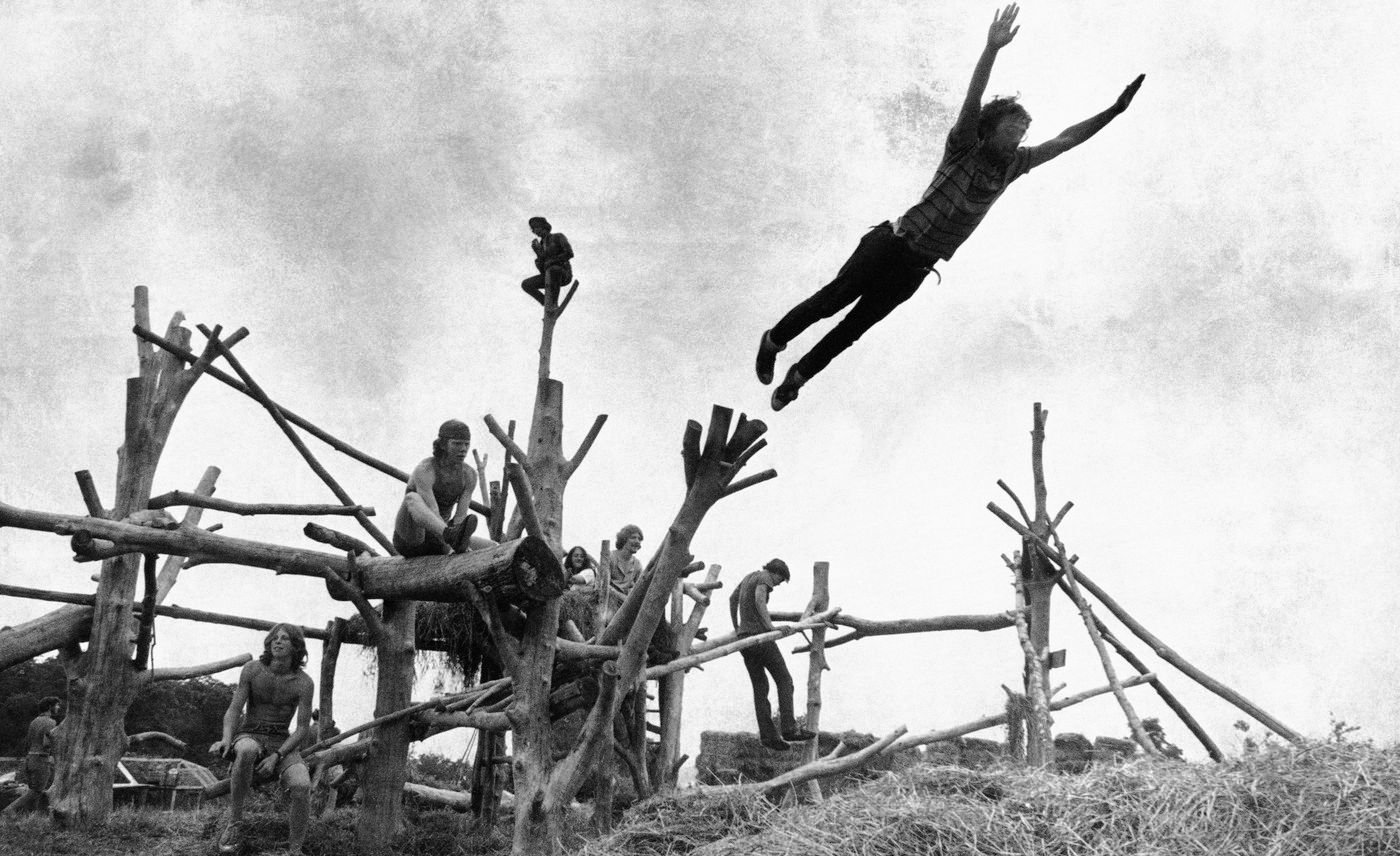 První Woodstock: dva mrtví a blátivé orgie. Přesto sní o tomhle zážitku mnozí i dnes