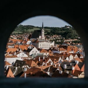 Schiele poburoval susedov kresbami mladých nahotiniek, až ho vyhnali z Krumlova