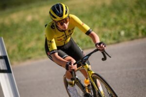 Škandál na slávnych pretekoch: UCI diskvalifikovala päť tímov vrátane Vismy s ml...