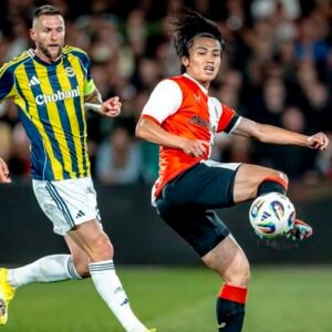 Škriniar s kapitánskou páskou vo Fenerbahce, Sauer úspešnejší v slovenskom súboj...