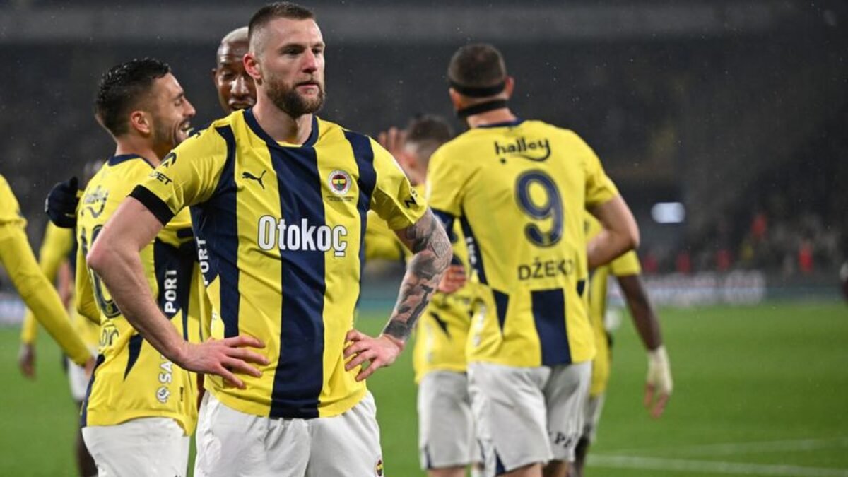 Škriniarova dokonalá úloha nestačí, Fenerbahce nemá pred odvetou ideálnu pozíciu. Premožiteľ Slovana stále v hre o postup.