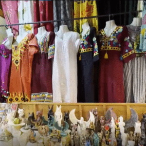 V Egypte na turistov číhajú pouliční predajcovia.