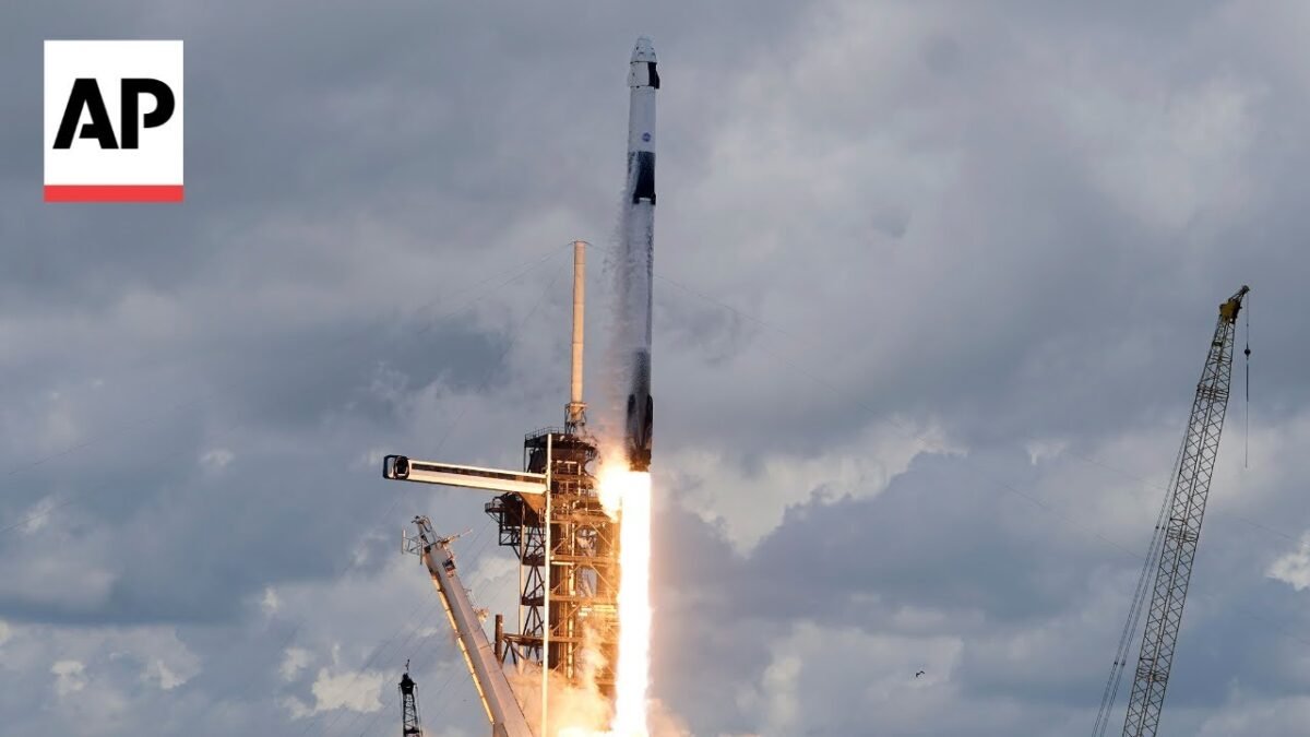 SpaceX vysiela štyroch astronautov z USA, Japonska a Ruska na SpaceX vysiela štyroch astronautov z USA, Japonska a Ruska na vesmírnu stanicu