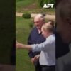 Srdečné prijatie: Putin hostí Lukašenka pri Petrohrade.