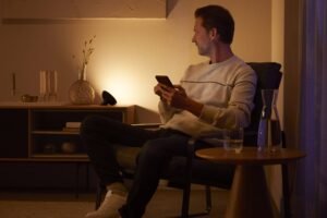 Sú Philips Hue Essential žiarovky lacné inteligentné svetlá, ktoré nepotrebujeme...