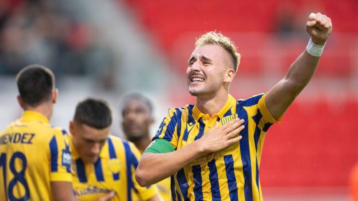 Trusa z Dunajskej Stredy má po zákroku Součeka z Prešova zlomenú nohu