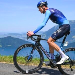 Vážna nehoda štvornásobného šampióna Tour de France: Vrtuľníkom do nemocnice