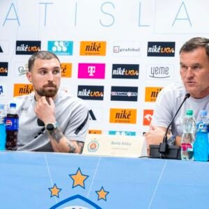 Weiss „vypnutý“ proti Kajratu: Tlačovka bez trénera Slovana