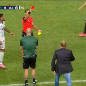 Weissov výbuch hnevu: Rozhodcovské verdikty rezonujú po celom Slovensku.