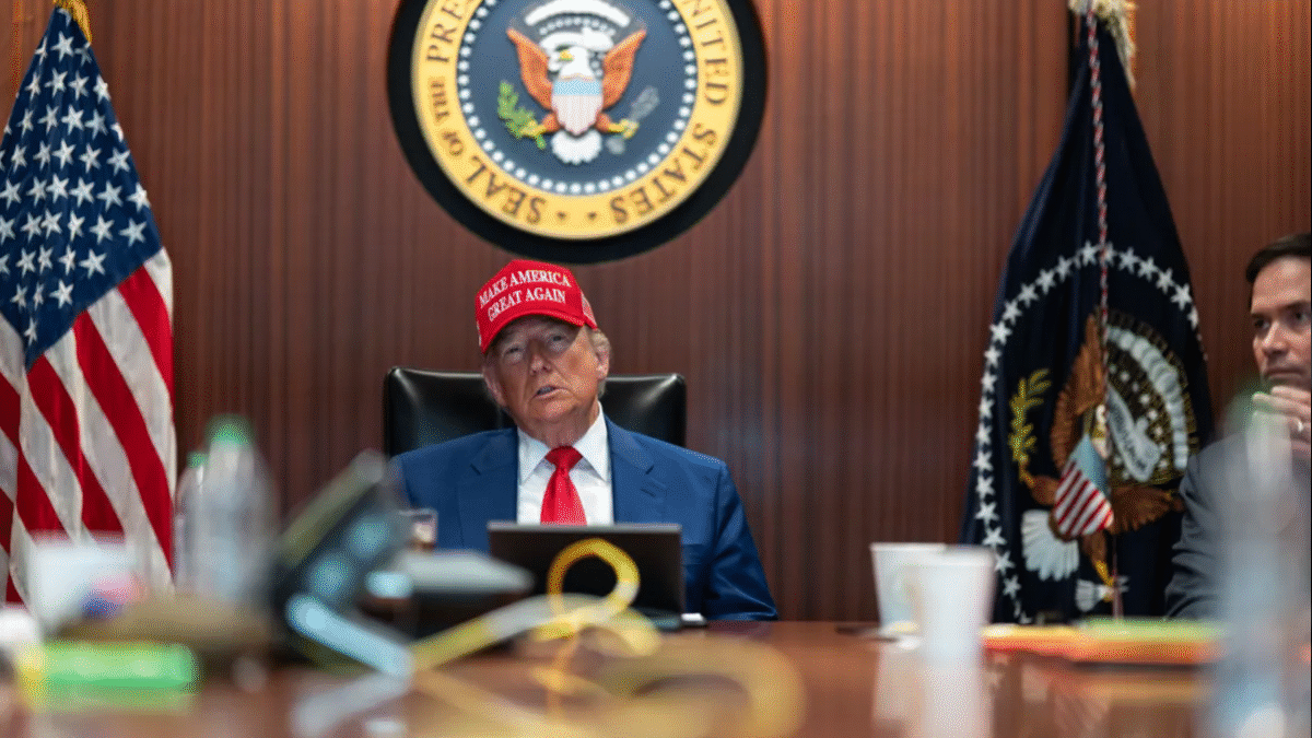 Trump hrozí clami kvôli digitálnym pravidlám EÚ.