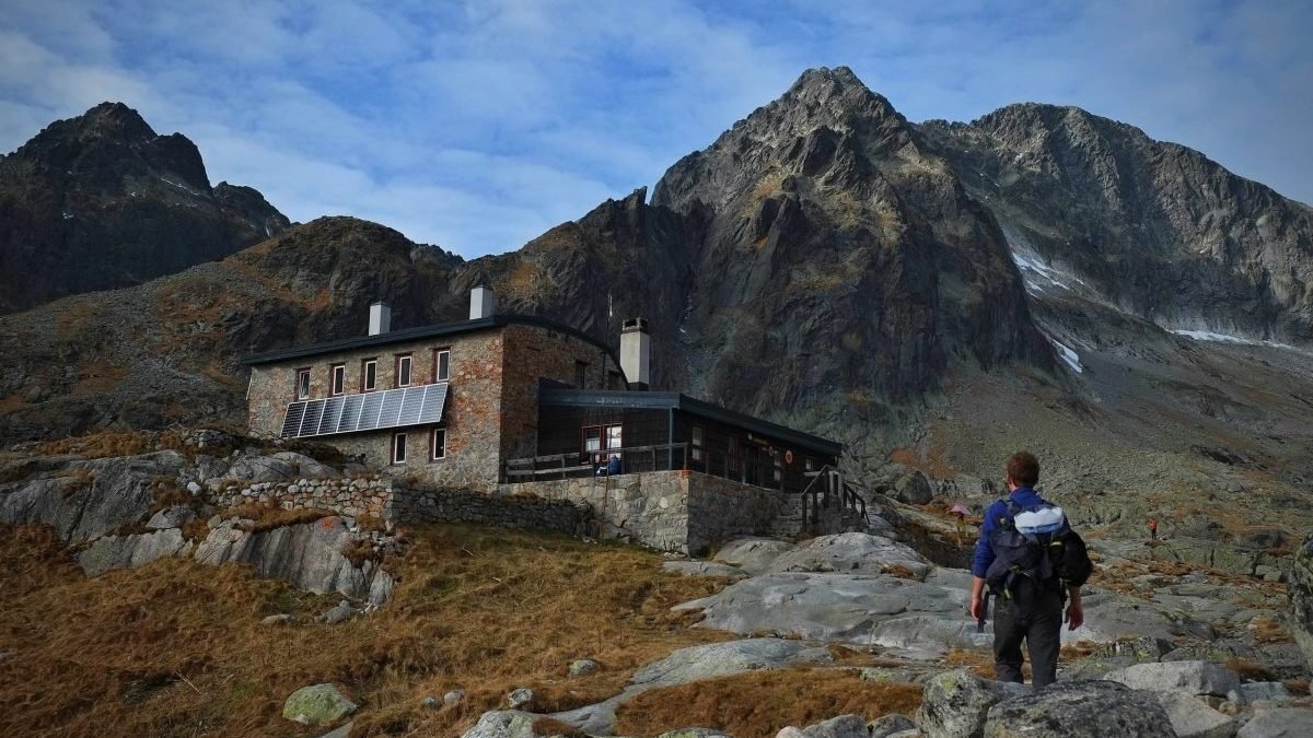 18112014Tatry_Teryho_chatar_6201575-scaled-e1756917497441.jpg Výber nových chatárov vyvolal spory: Beránek ponúkol miesto ako názov.