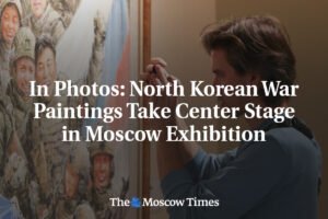Na fotografiách: Severokórejské vojnové maľby v centre pozornosti moskovskej výs...