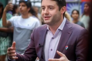 Figma zažíva drvivú porážku pri svojom vstupe na burzu po IPO; CEO Dylan Field s...