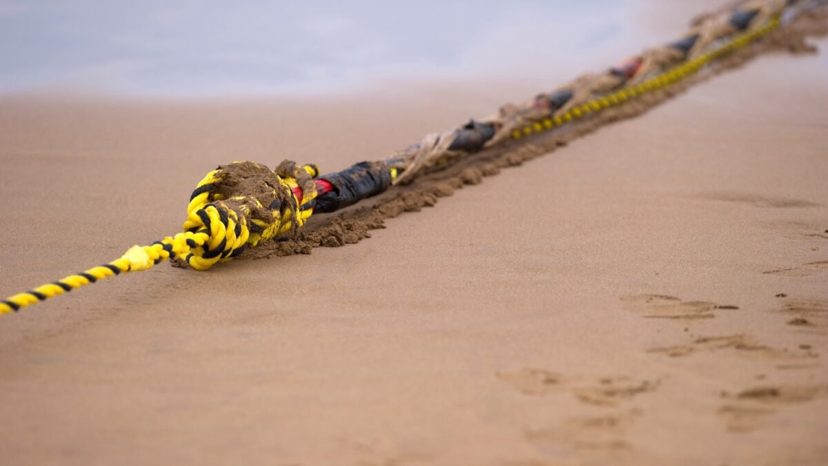 GettyImages-695501064.jpg Microsoft oznámil prostredníctvom webovej stránky so stavom, že Blízky východ „môže zaznamenať zvýšenú latenciu z dôvodu pretrhnutia podmorských optických káblov v Červenom mori“.