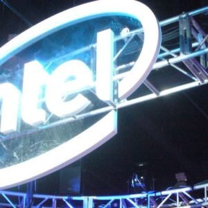 <p><strong>Intel oslovil Apple kvôli spolupráci a investícii. Ďalší na rade Magn...