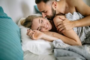 Intímny život Čechov sa mení. Menej sexu, viac masturbácie a problémy s nutkavým...