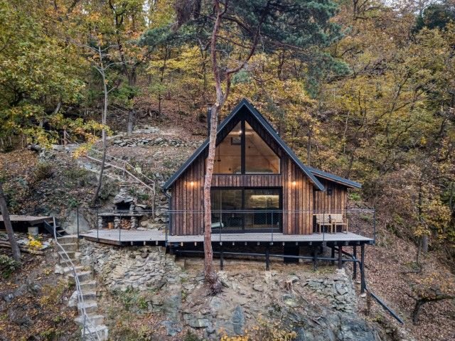 Kde prožít podzim jako z pohádky? Chata s molem ukazuje, že nejcennější je čas