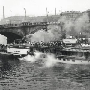 Keď sa do práce jazdilo parníkom. V Prahe vzniklo múzeum na palube historickej l...