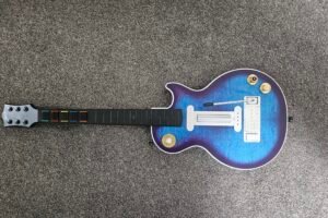 Mesiac s CRKD Gibson Les Paul: Návrat do zlatej éry rytmických hier