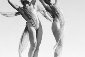Nahé telo v pohybe je krásne. Průkopník taneční fotografie to věděl už před sto ...