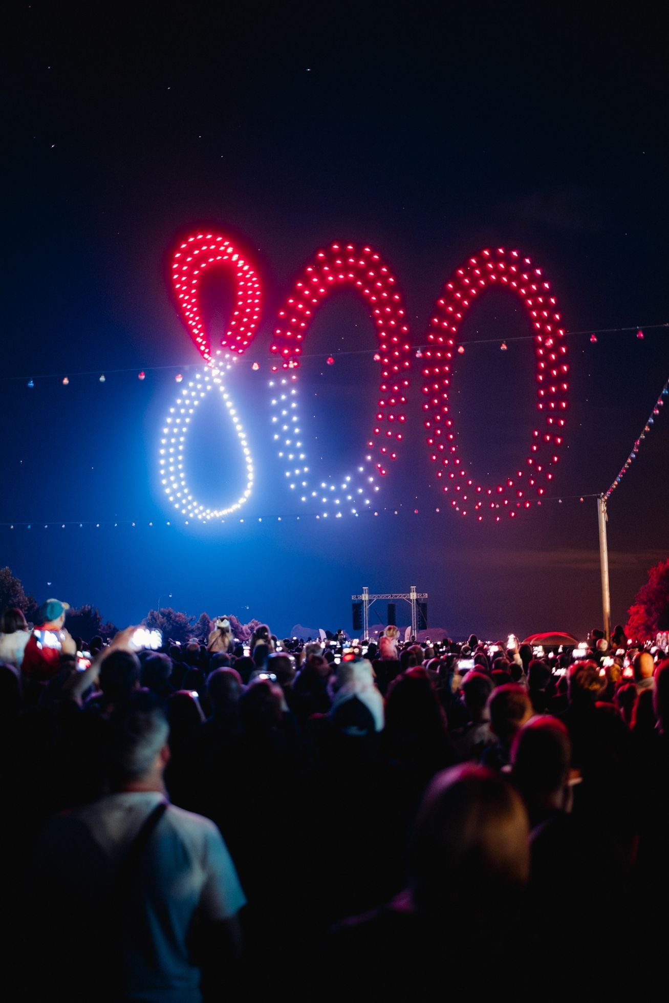 Vůbec nejvíc dronů v historii Česka vzlétlo k nebi v Hradci Králové