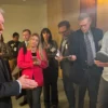 Predseda SEC s nadšením očakáva obchodovanie s cennými papiermi na blockchaine —...