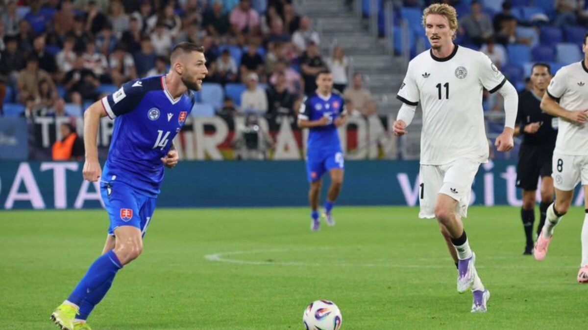 Schweinsteiger: Nikto sa nevyrovnal Škriniarovi