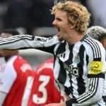 Prestup útočníka za 75 miliónov eur? Šéf Bayernu označil ľudí v Newcastli za idiotov