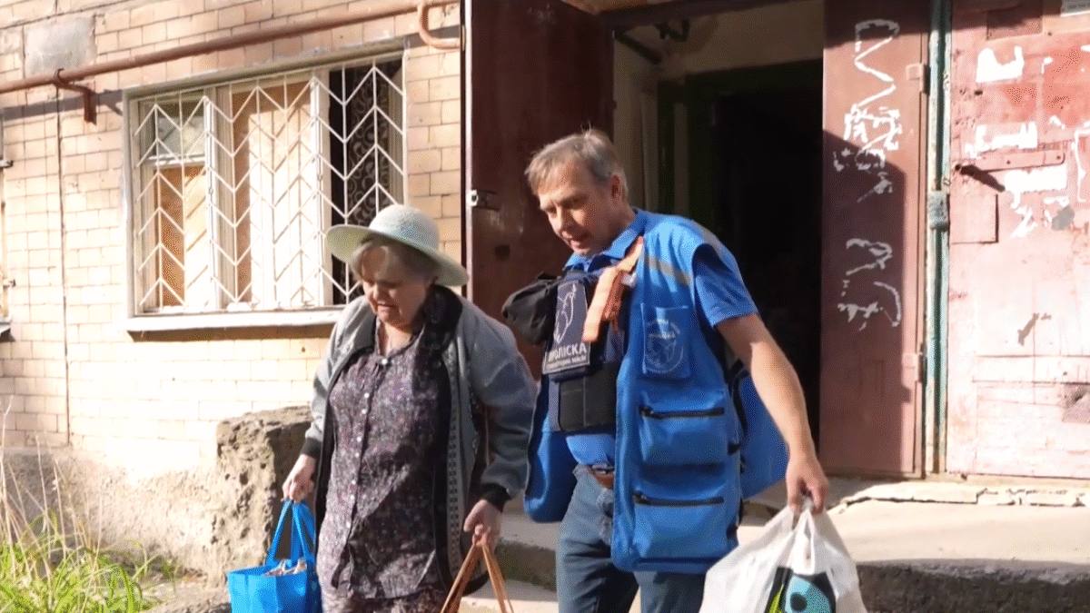 Neustále výbuchy a ruské útoky: Navštívili sme Kosťantynivku.