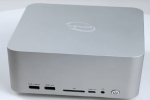 Súhra Ryzen 9800X3D a Pro RTX 5000 v mini PC ohromuje