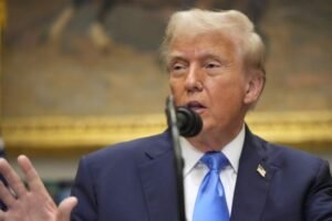 Trump podporil súvislosť medzi paracetamolom a autizmom.