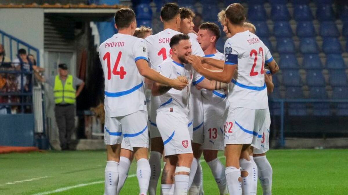 * Víťazný vstup Francúzska do kvalifikácie
* Taliani si zastrieľali
* Dôležitý triumf Čechov