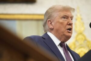 Putin a Zelenskyj zatiaľ nie sú pripravení stretnúť sa, vyhlásil Trump