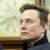 Elon Musk prišiel o titul najbohatšieho muža planéty.